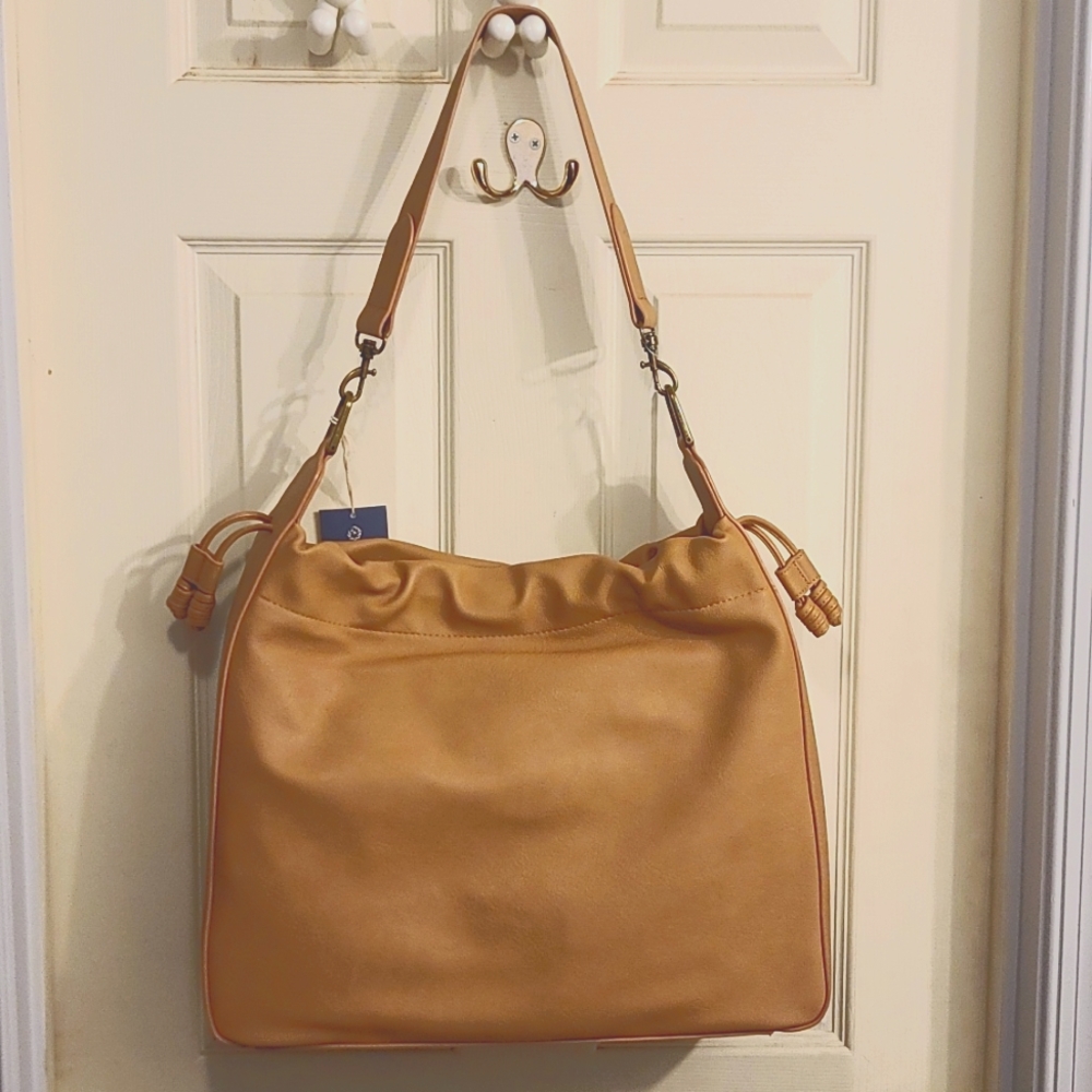 Large universal thread bag